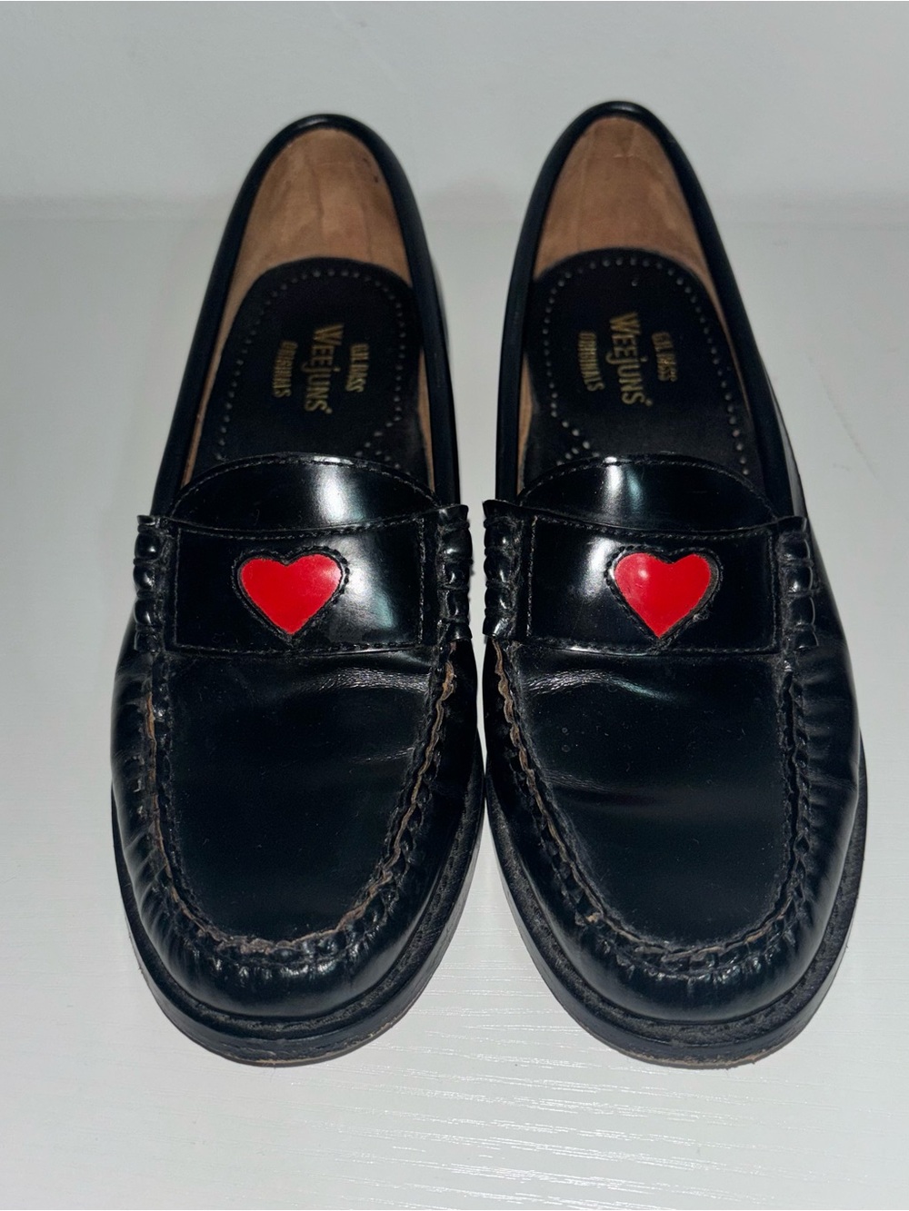 G.H. Bass Weejuns Originals Whitney Love loafers 🖤❤️